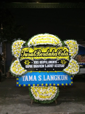 Papan Bunga Duka di Birugo